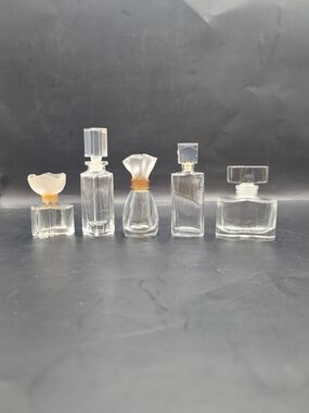 Set of 5 Clear Glass Perfume Bottles with Stoppers - Clear
